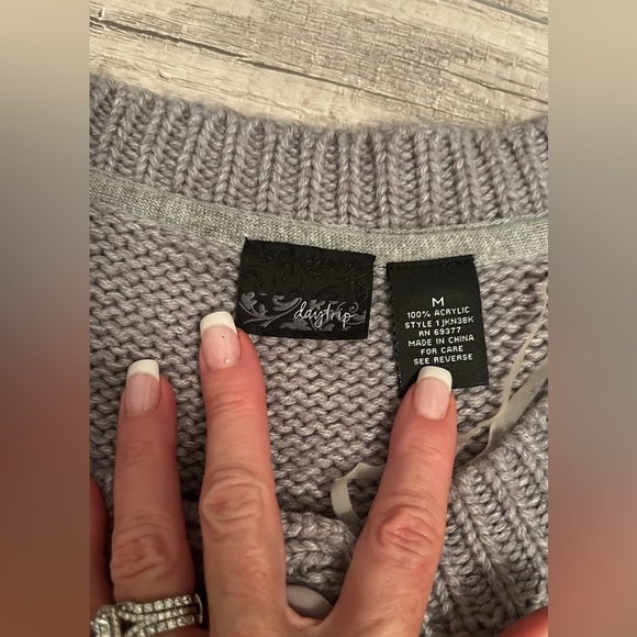 BLACK GREY CROP CARDIGAN SWEATER WITH SEQUINED FRONT SIZE M - Picture 4 of 4